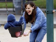 2009__11__full_jennifer_garner_10_wenn5382464 225×169.jpg