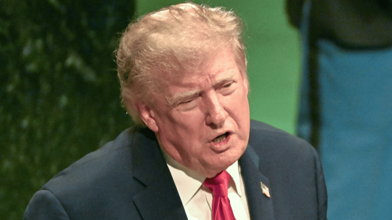 photo of A letter signed by numerous doctors called for Donald Trump to be removed from office, citing a 'marked deterioration in cognitive functioning.'