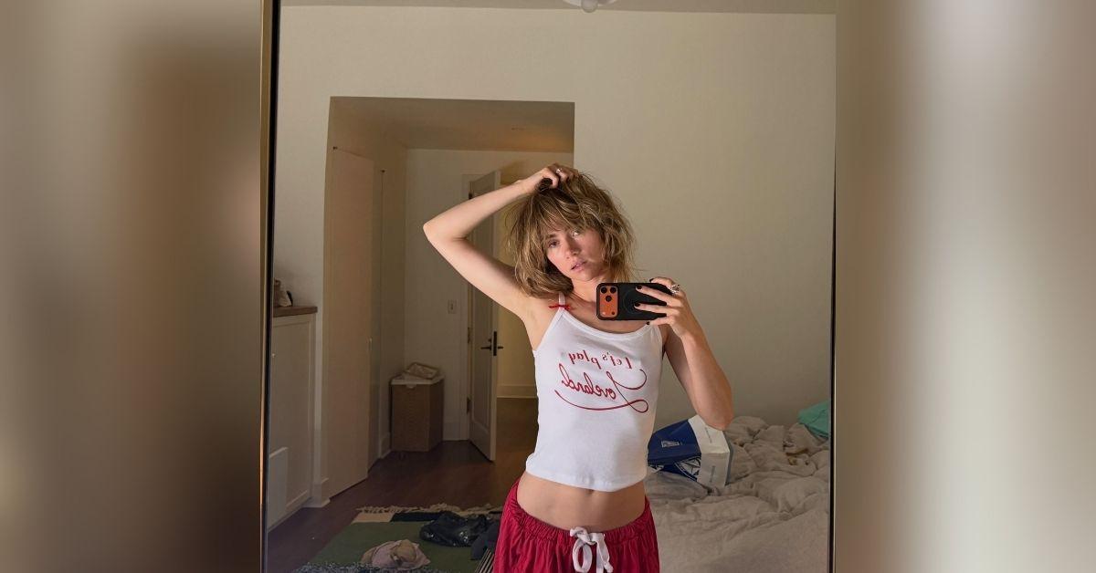 image of Suki Waterhouse shared a mix of casual selfies and glamorous snapshots as she reflected on Taylor Swift and Travis Kelce's wedding weekend.
