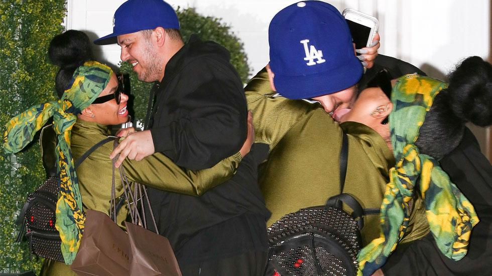 blac chyna rob kardashian pda