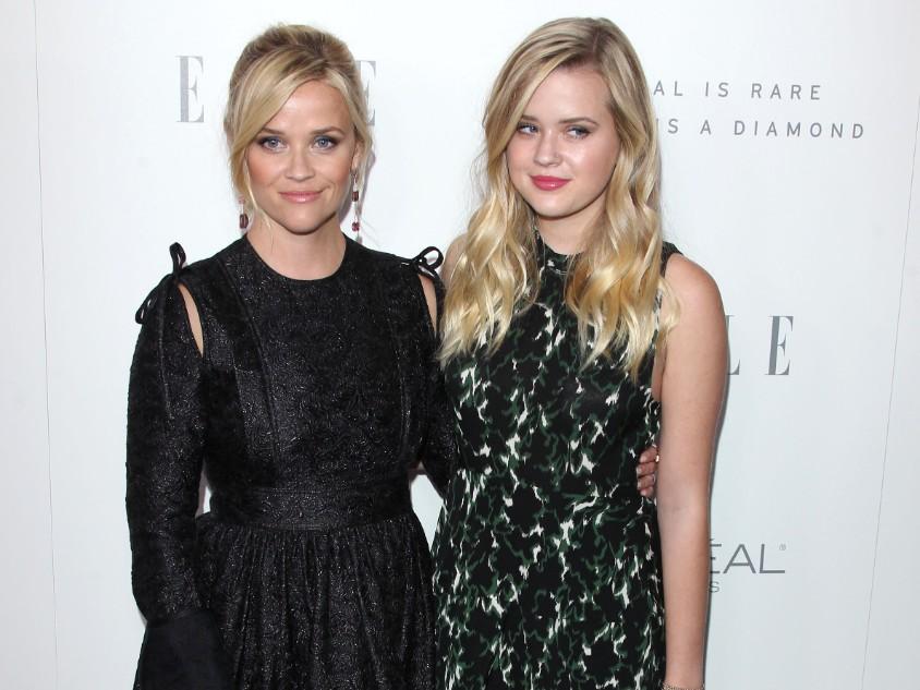 //reese witherspoon daughter ava phillippe