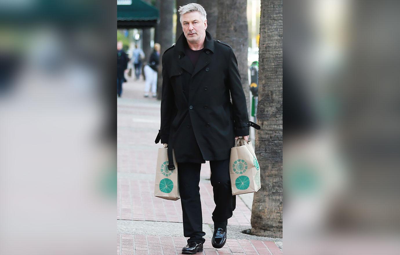 late cinematographer halyna hutchins husband speaks out fatal set shooting alec baldwin ok