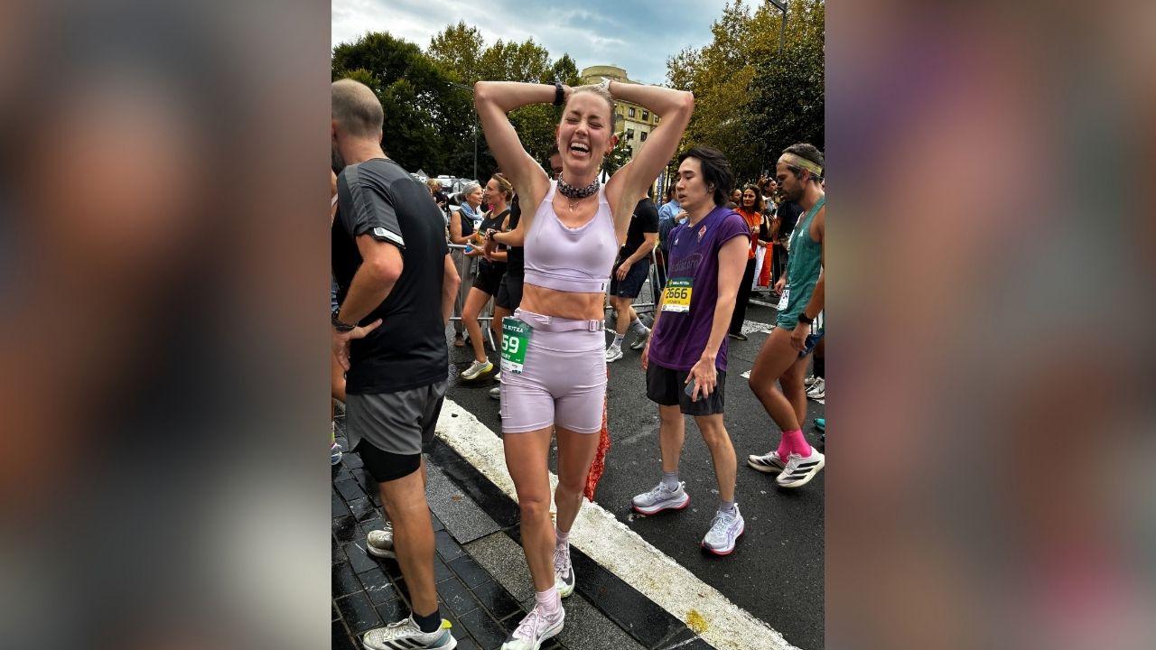 image of Amber Heard completed her first half marathon in Donostia-San Sebastián, Spain.