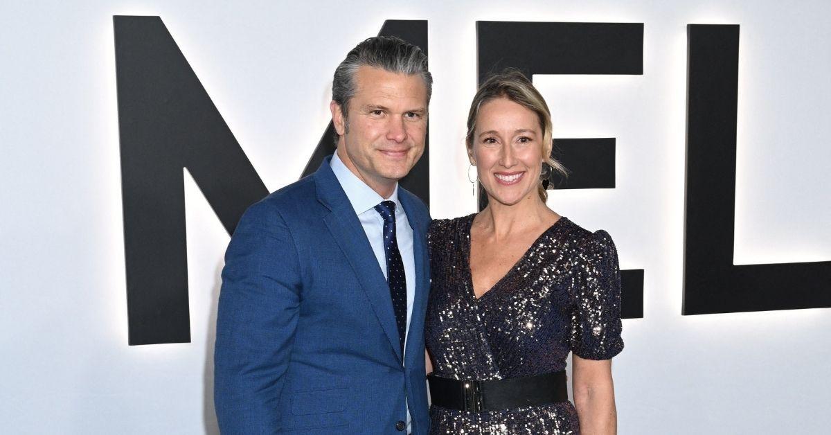 image of The clip shows Pete Hegseth bench pressing 315 pounds.