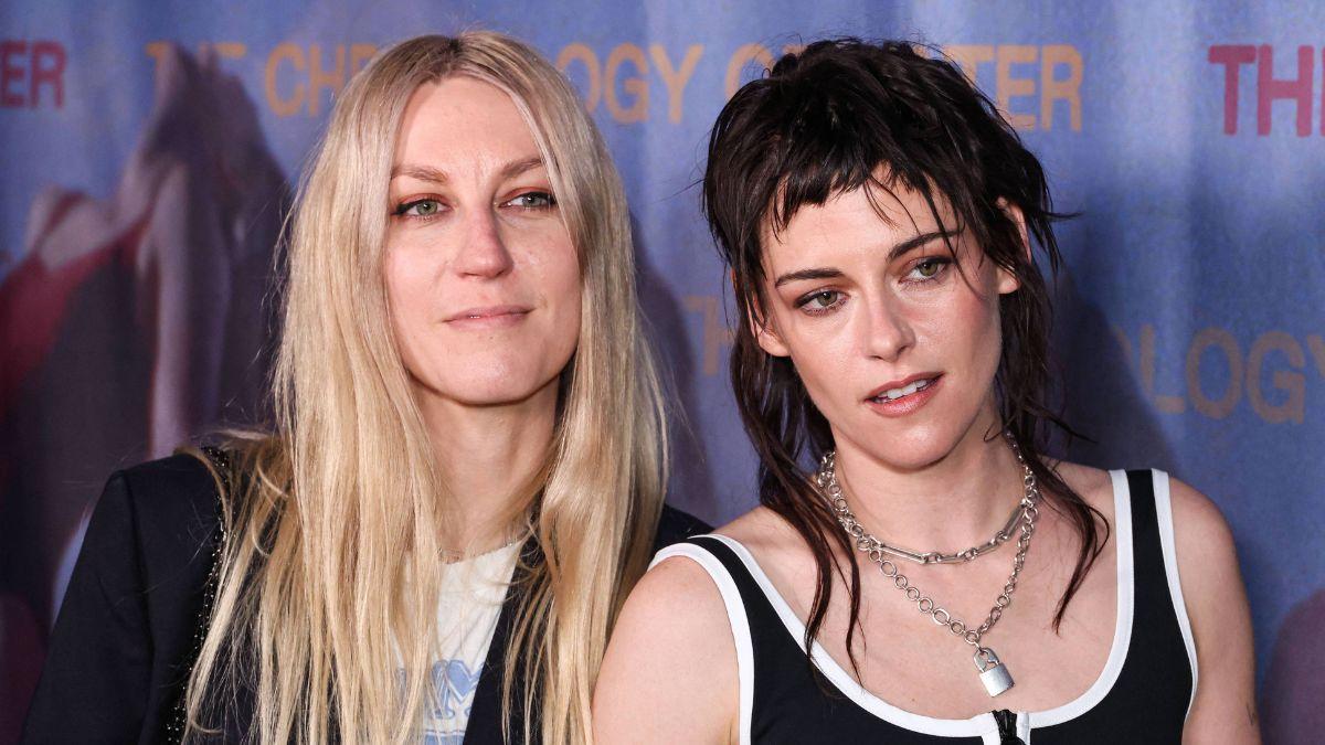 Photo of Kristen Stewart stars in 'The Wrong Girls,' which marks Dylan Meyer's directorial debut.