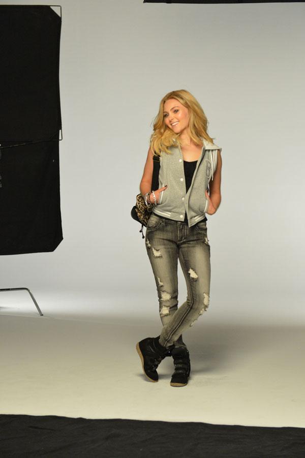 ok_071713-news_annasophia-behind-the-scenes