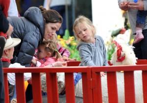 2010__10__Jen_Garner_Oct18_55 300×210.jpg