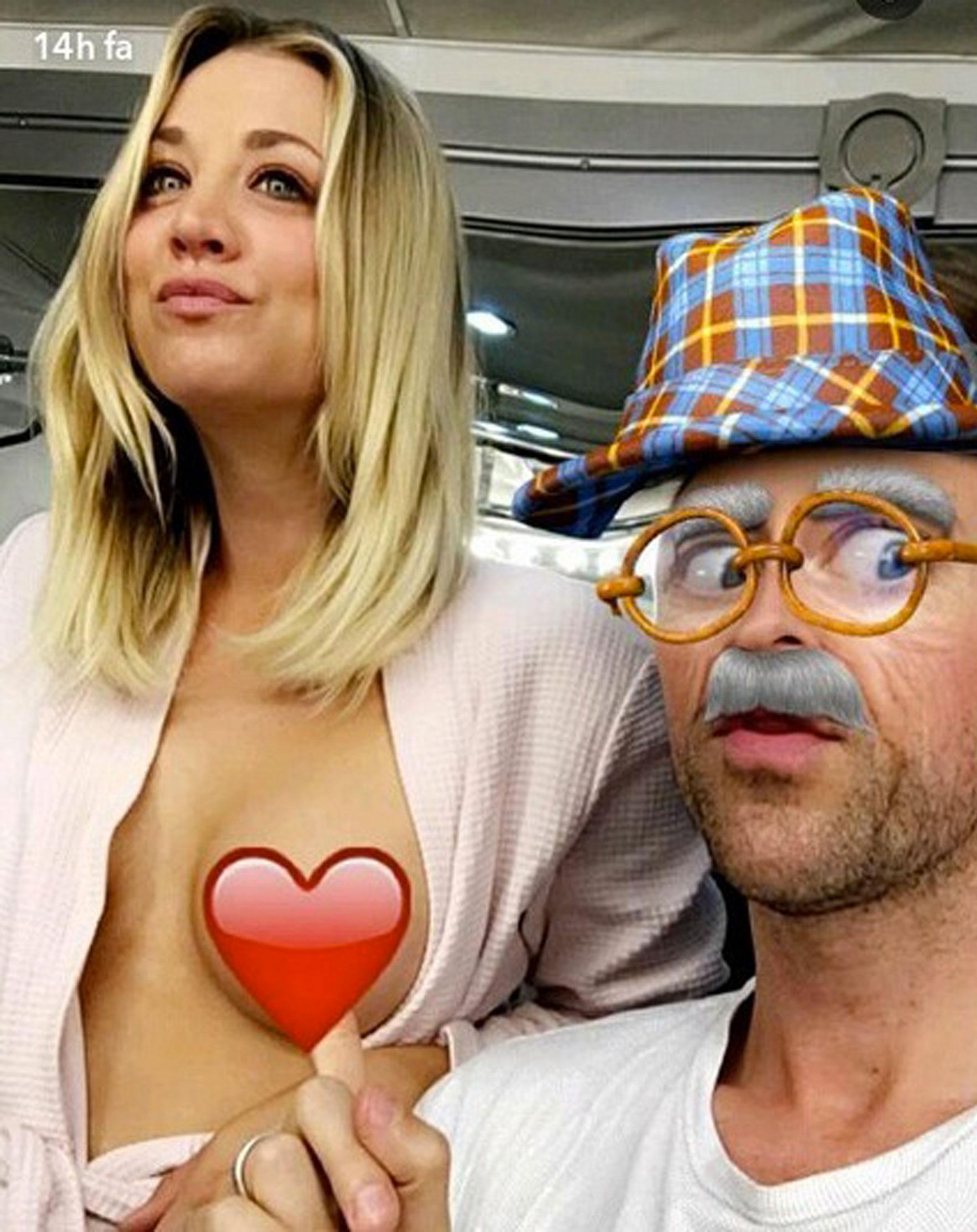 Big BOOB Theory! Kaley Cuoco Bares Her Breast On Snapchat One Year After  Announcing Divorce