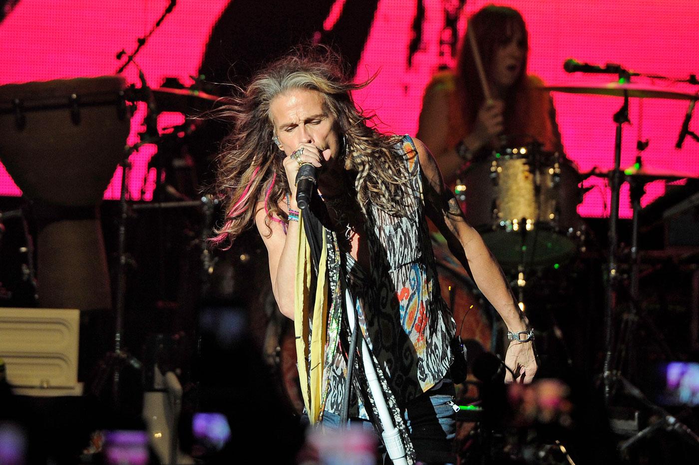 Steven Tyler performing at The Forum