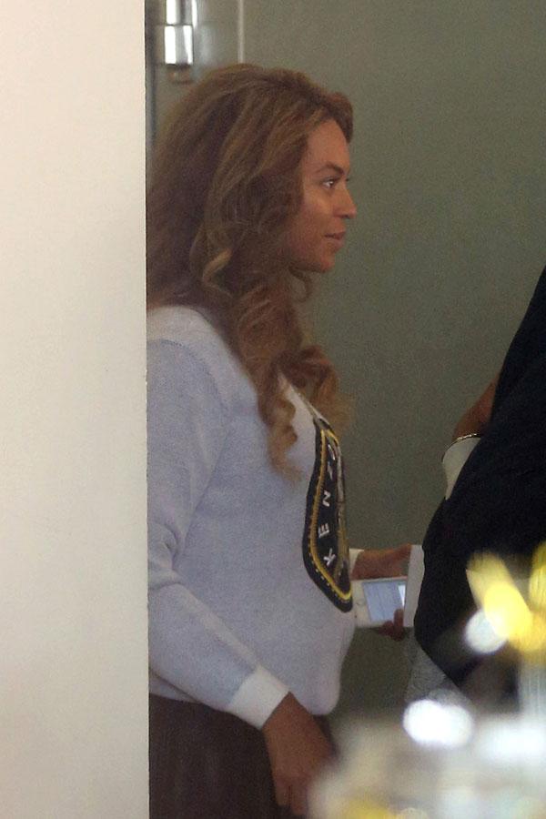 Beyonce baby bump