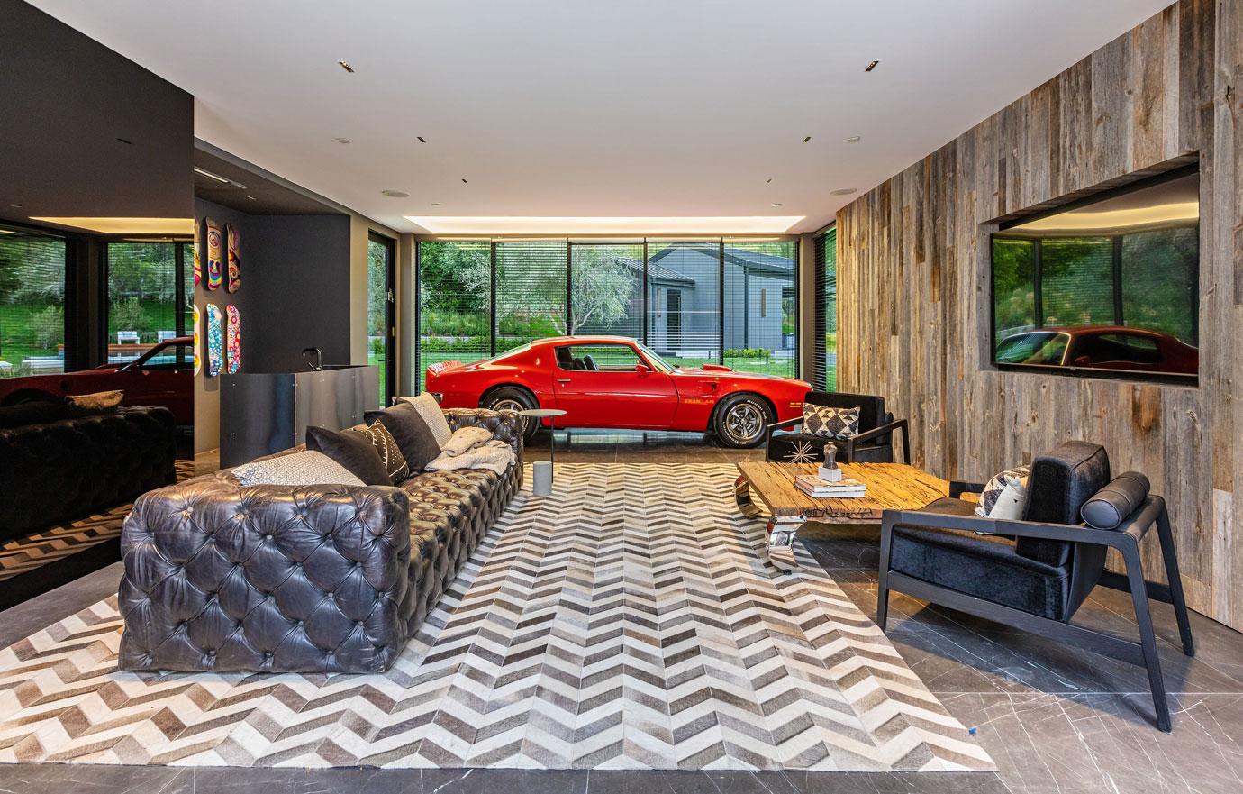 Inside Ben Simmons' Entertainer's Paradise in Hidden Hills: 24350 Bridal  Trail Road »