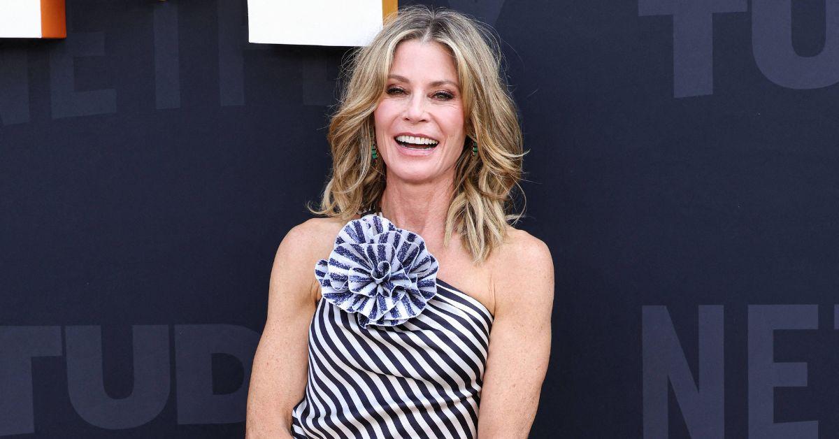 modern familys julie bowen reveals pacemaker since  years old