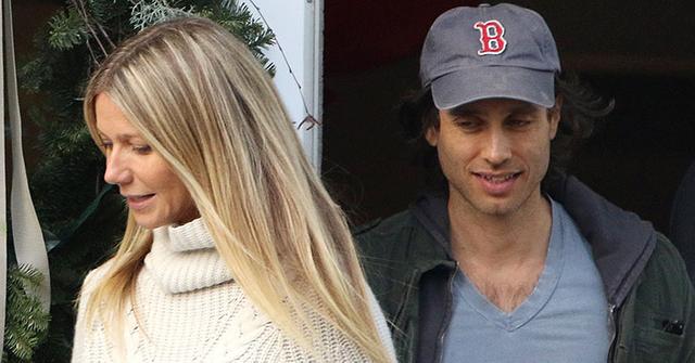 Gwyneth paltrow engaged brad falchuk main