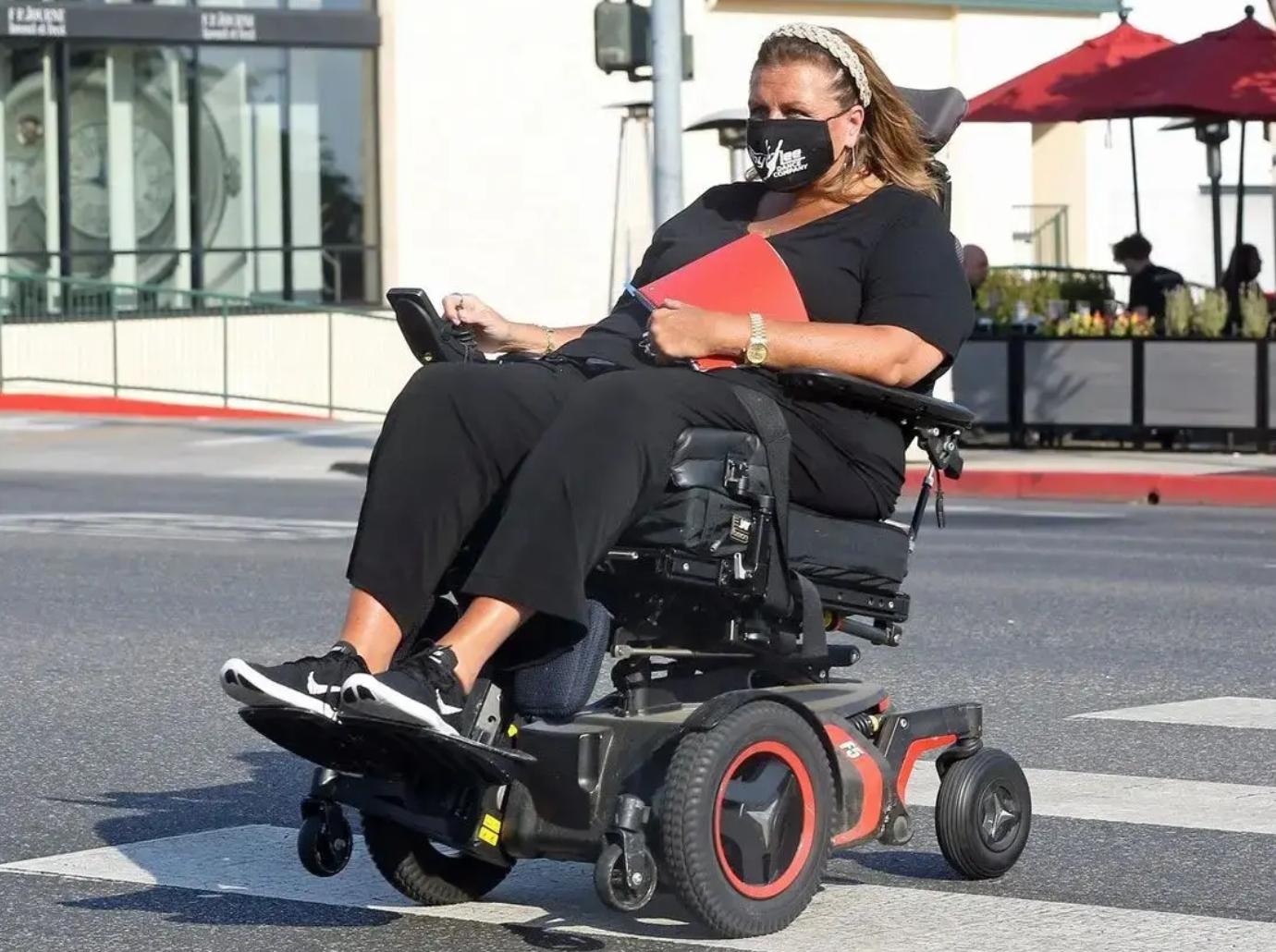 abby lee miller prison wheelchair punished medication