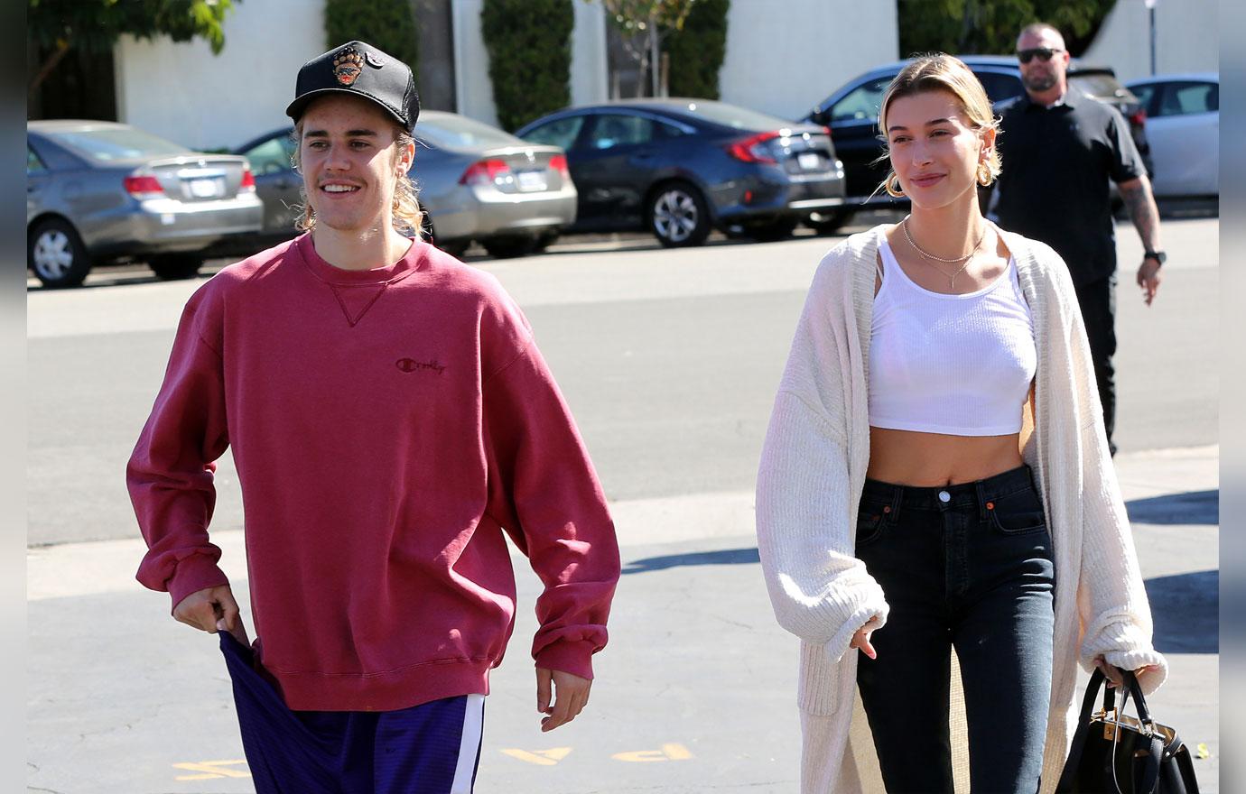 Justin Bieber and Hailey head for Breakfast