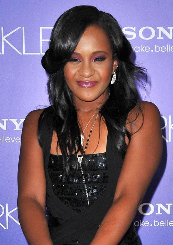 Bobbi Brown Avoids Cissy Houston At Hospital