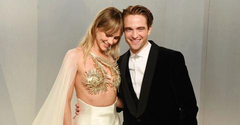 Photo of Suki Waterhouse and Robert Pattinson