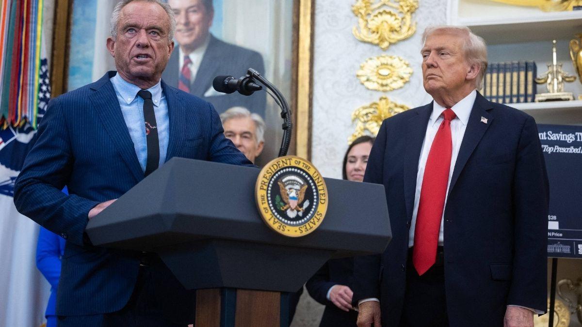 image of Donald trump and rfk jr.