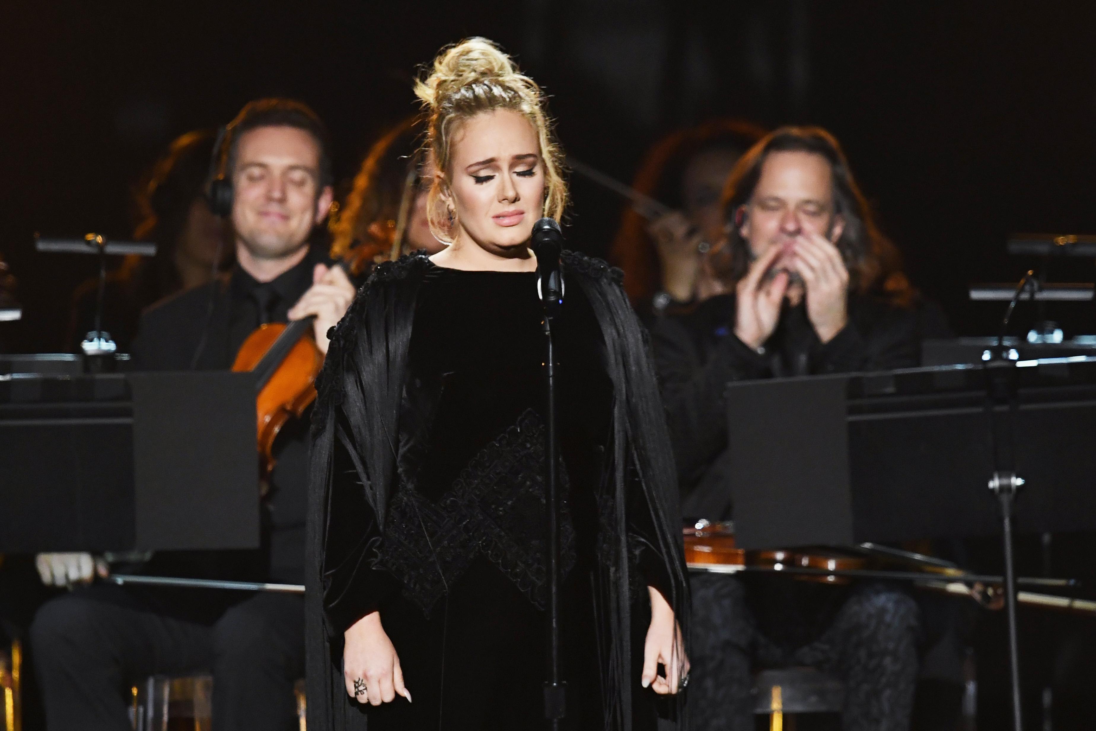 Adele George Michael Grammys Performance 03