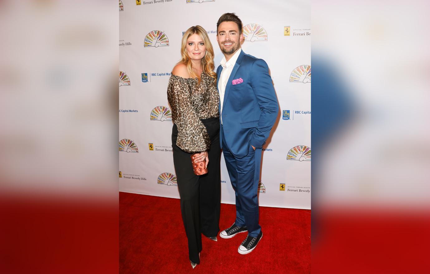 Mischa Barton and Jonathan Bennett Pose Smiling Red Carpet Award Show