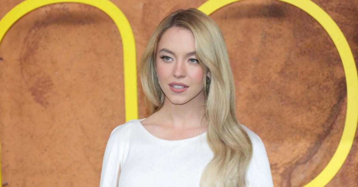 image of Jessica Blair Herman clarified that their limited interactions are due to separate storylines and filming schedules.