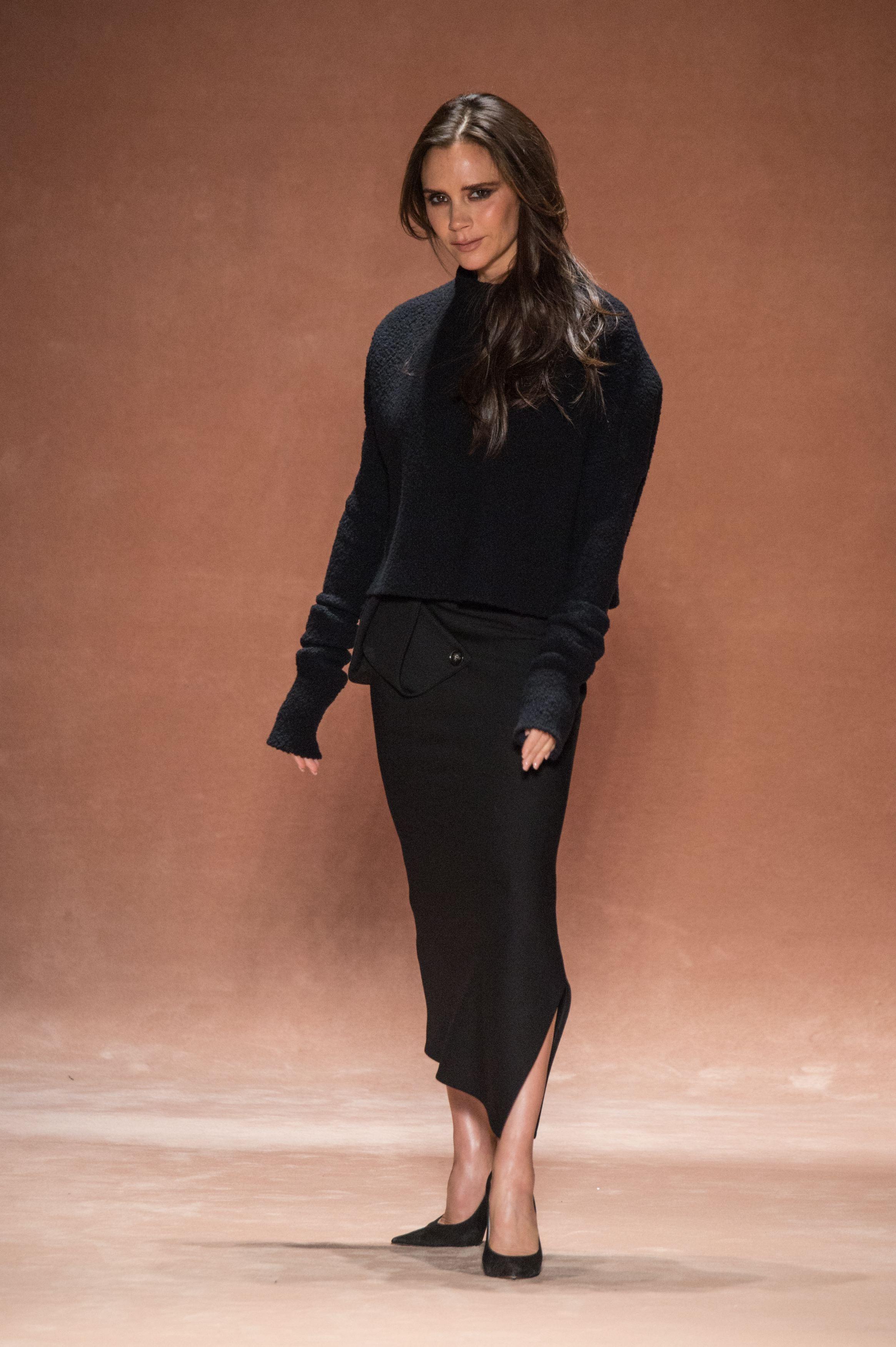 INF &#8211; Victoria Beckham Shows Her Fall 2015 Collection At MBFW in NYC