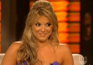 2010__07__Ali_Fedotowsky_July21news 300×212.jpg