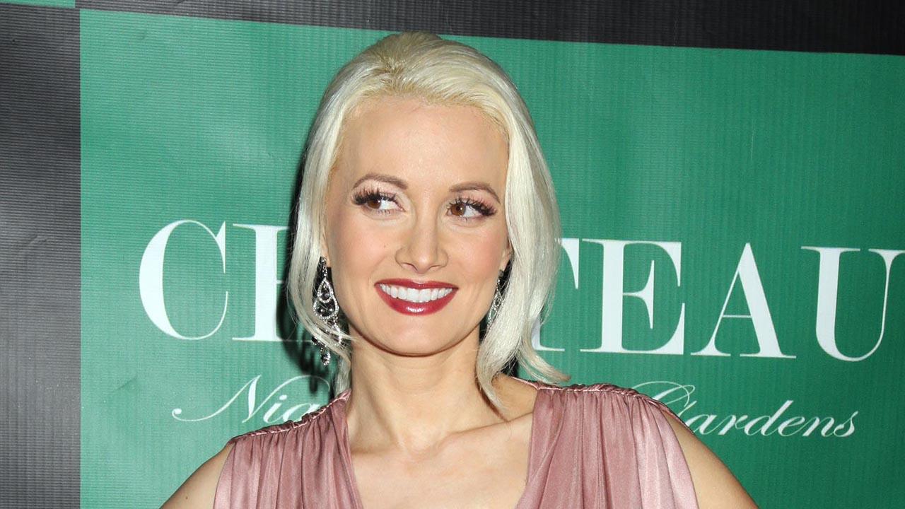  Holly Madison