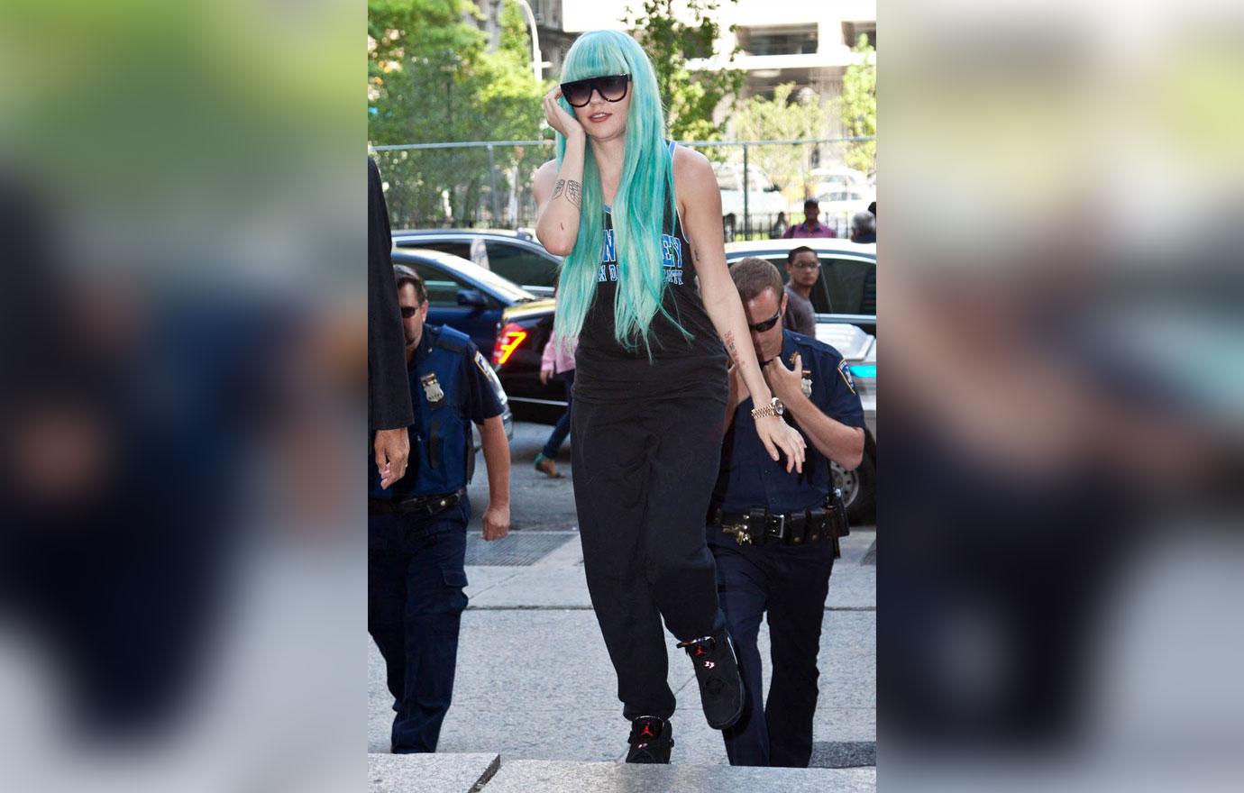 //amanda bynes green hair