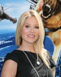 2010__07__wenn2938459 200×300.jpg