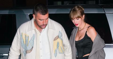 travis kelce calls taylor swift best thing possible flying singapore