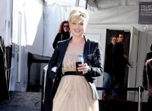 2011__02__kelly_osbourne_feb15_470 300×220.jpg