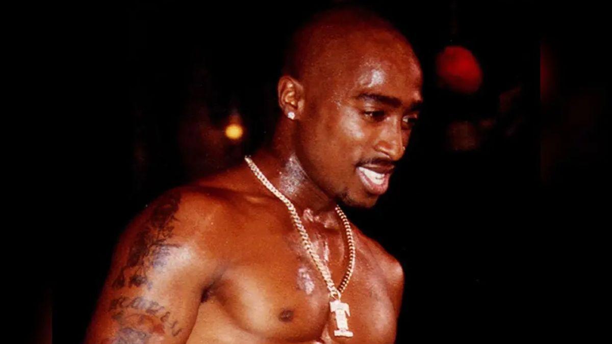 photo of tupac shakur