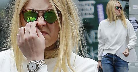 Dakota Fanning Picking Nose NYC
