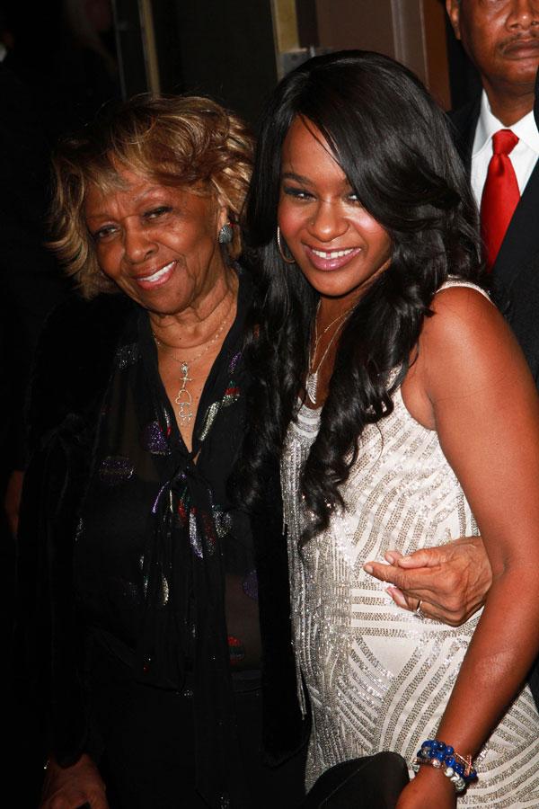 Bobbi kristina brown medical crisis updates