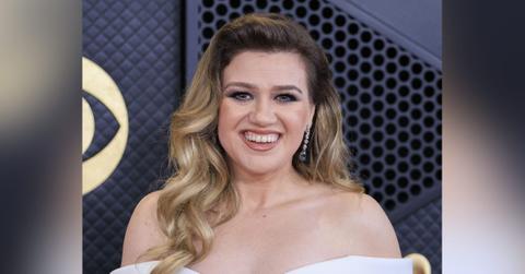 kelly clarkson trouble american idol refusing wear makeup