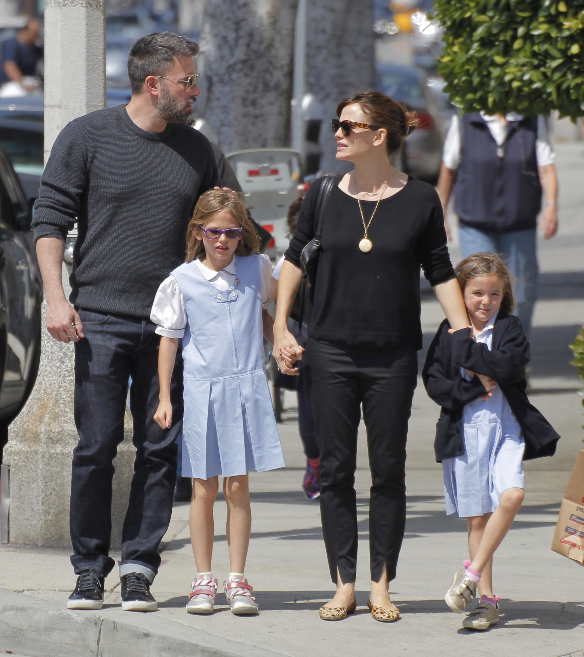 Ben &amp; Jen Take Their Daughters Out For Ice Cream