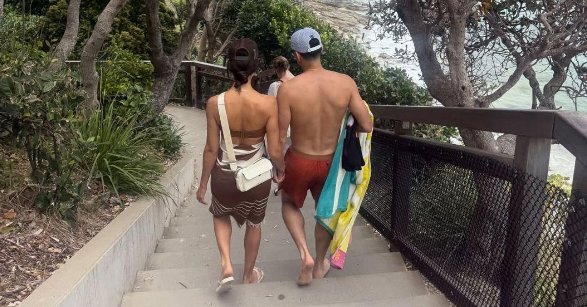 Photo of Jessica Alba gave fans an inside look at a Australian vacation she took with Danny Ramirez.
