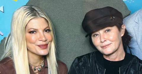 A photo of Tori Spelling and Shannen Doherty.
