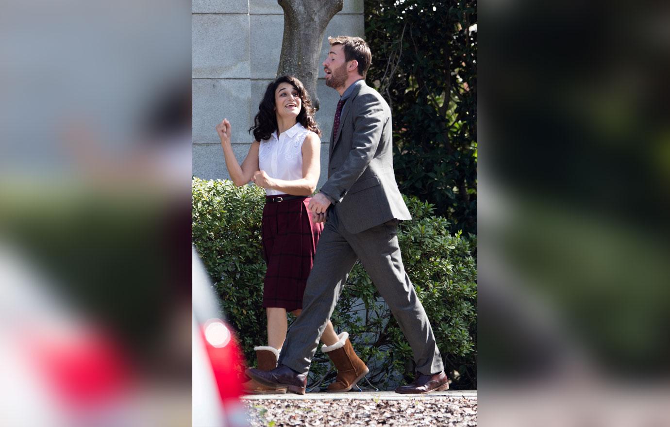 *EXCLUSIVE* Jenny Slate and Chris Evans take a break on set of &#8216;Gifted&#8217;