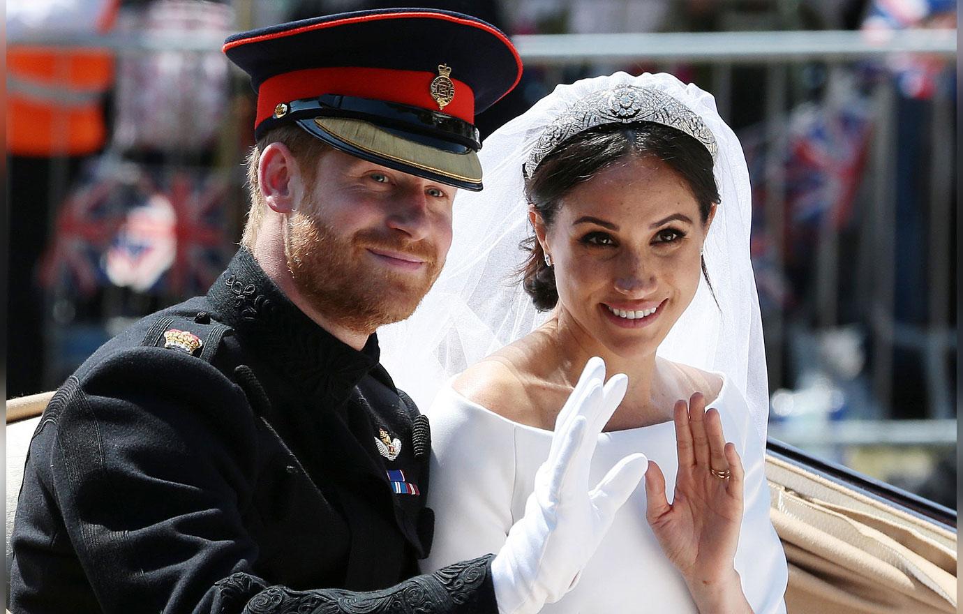 TOPSHOT BRITAIN US ROYALS WEDDING PROCESSION