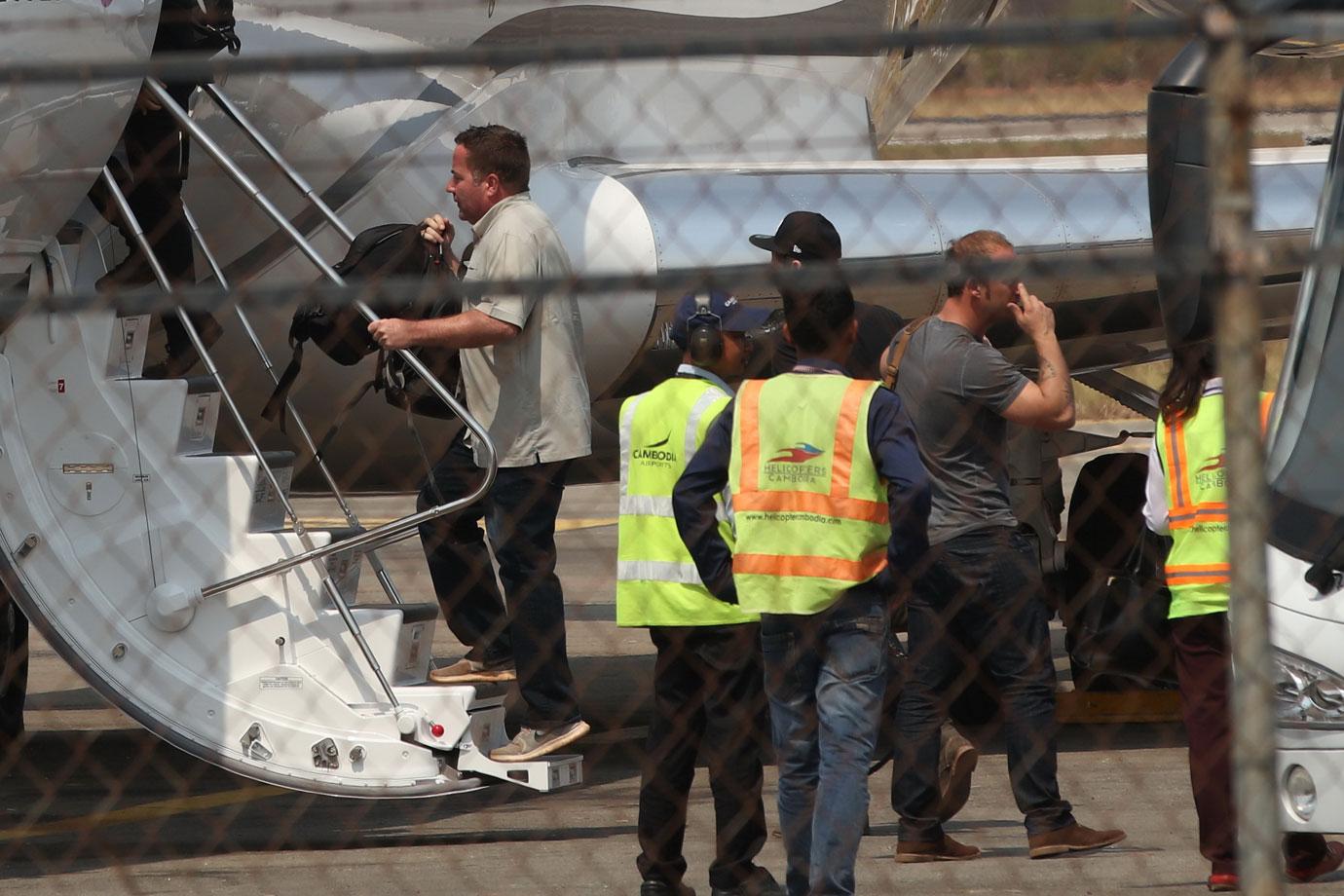 JOLIE Pitt Pax Maddox Plane 090317 Cambodia KL010 EXCL