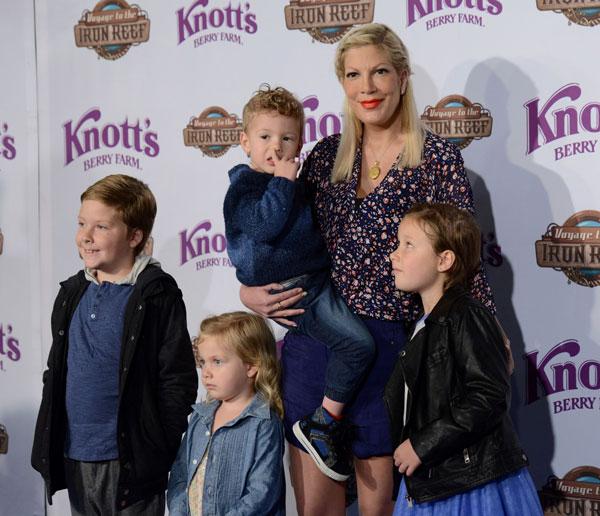 Tori Spelling Sued Amex Shopping Lawsuit Debt Broke Owes Money