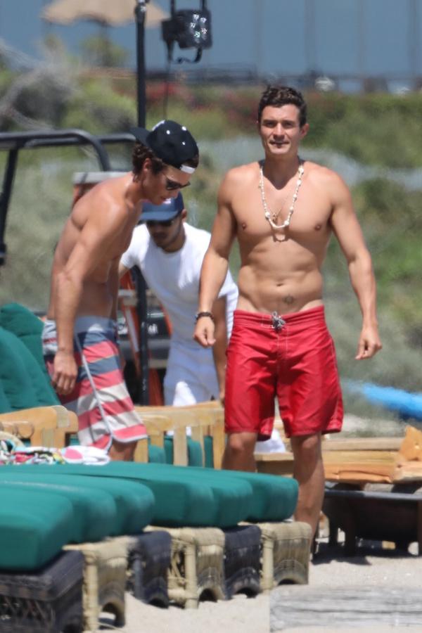 *PREMIUM EXCLUSIVE* Orlando Bloom Celebrates 4th of July in Malibu