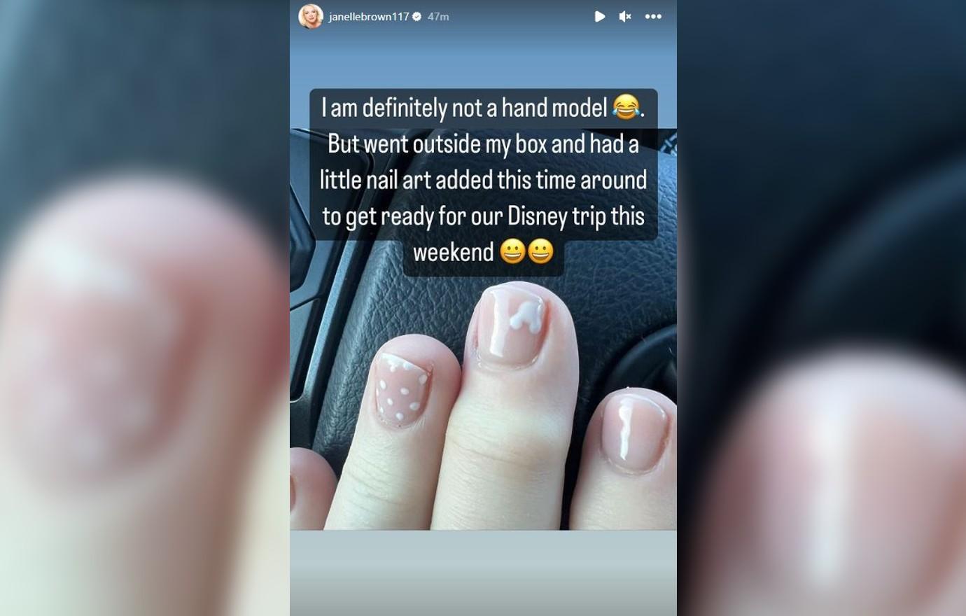 sister wives janelle brown pampers herself disney manicure