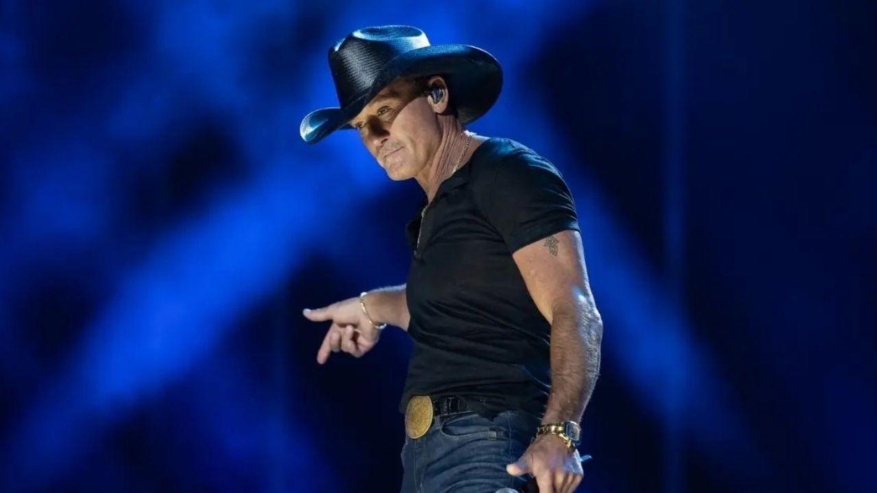 Image of Tim McGraw joked about his fall on stage via an Instagram post after his concert.