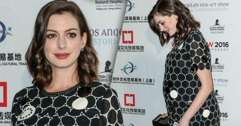 anne hathaway baby bump