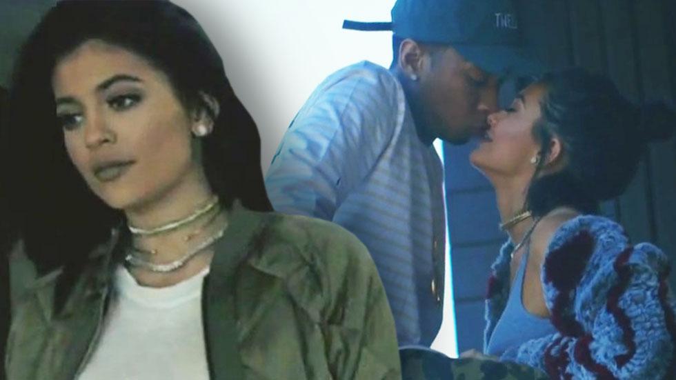 Video Girl! Kylie Jenner Kisses BF Tyga In His New Music Video ‘Stimulated’