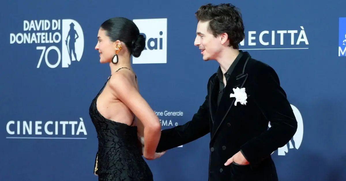 kylie jenner timothee chalamet in love red carpet body language