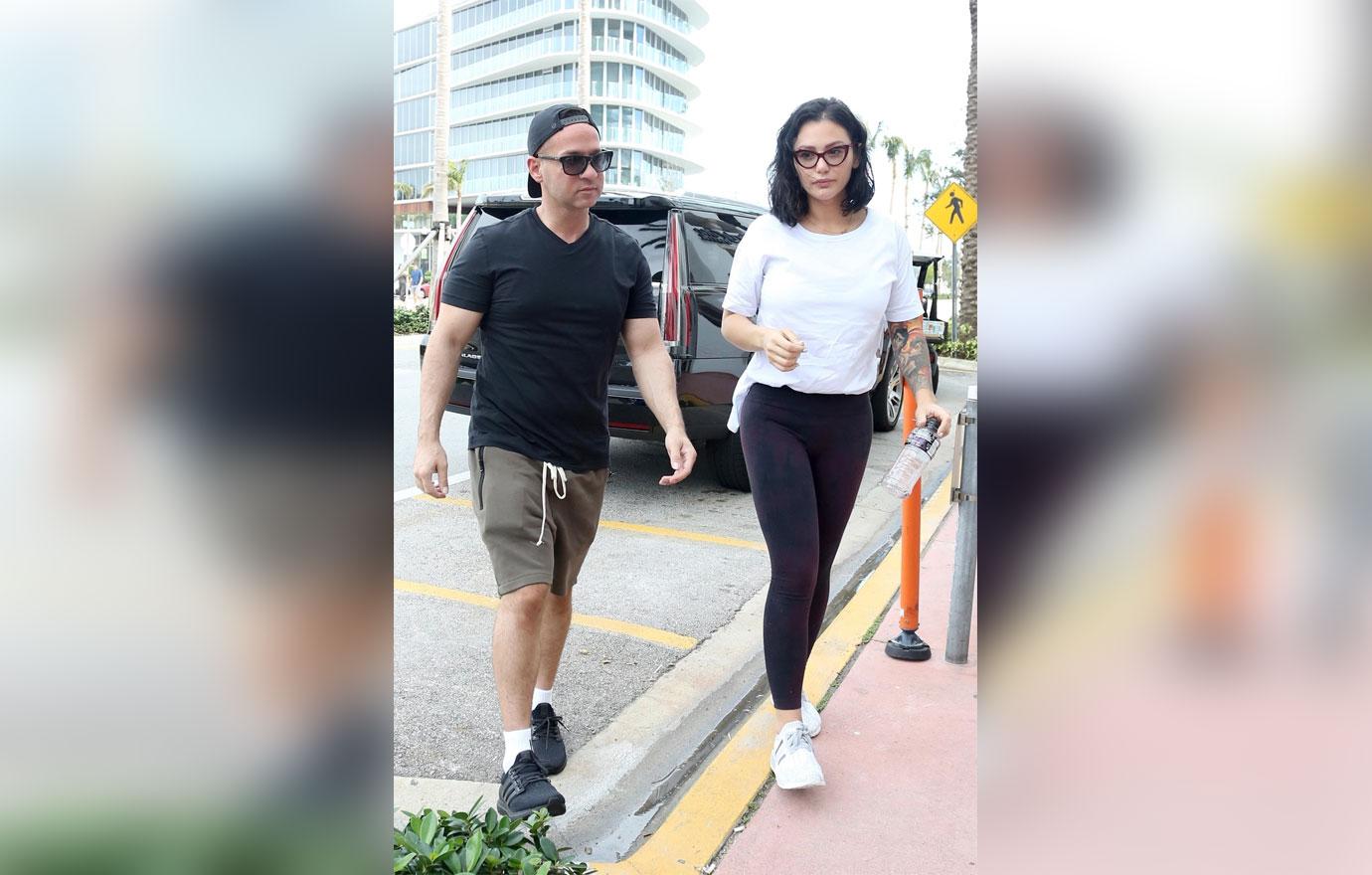 JWow and The Situation eat lunch in Miami Beach together